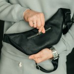 Мужская кожаная черная сумка на пояс бананка Brooklyn
