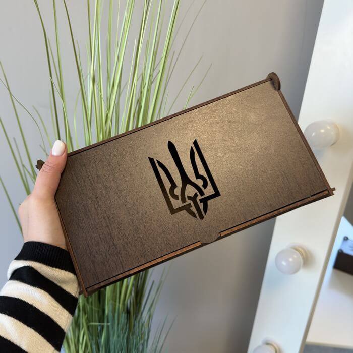 Деревянная подарочная коробка большая