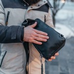 Мужская кожаная сумка слинг Yozone гладкий черный